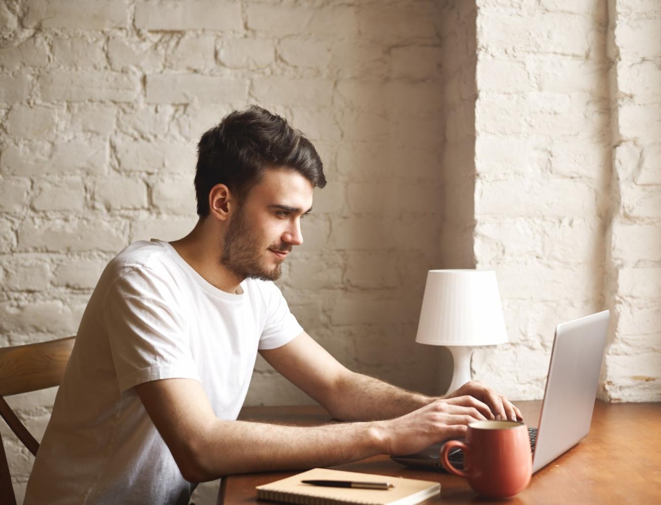 Gemeinschaftliches Arbeiten in kreativer Umgebung
